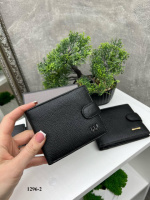 Натуральна шкіра. Срібло букви - чорний чоловічий гаманець на кнопці, 9,5х11,5 см (1296-2)