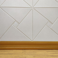 Гнучкий самоклеючий плінтус / багет золотий (130)