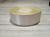 Стрічка атласна з люрексом золото. Колір: білий. Розмір: 2,5 см