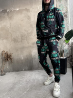 Стильний спортивний костюм