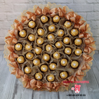 Шикарний золотистий букет з цукерок Ferrero Rocher солодкий подарунок для дівчини чи жінки