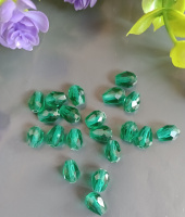 Хрустальные бусины*капля*. Размер 6*8мм. Цвет бутылочный. Цена указана за 1 шт