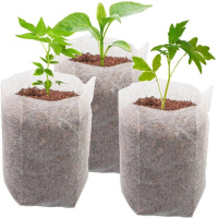 Мешочки для рассады биоразлагаемые 0.35л (12*12 см) из спанбонда.