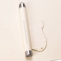 Силиконовый коврик со скалкой для раскатки теста Бежевый HP34547W