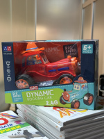 Іграшковий трактор