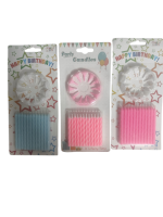 Набір яскравих свічок в торт