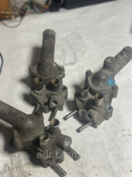 Корпус термостата в сборе  оригинал Джили СК МК