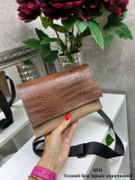 АКЦІЯ! Темний беж - крокодиловий принт - стильний та елегантний клатч під клапаном, на магнітах (0541)