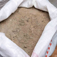 Песок в мешках (42-45 кг)