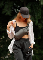 Жіноча сумка на пояс бананка високої якості українського виробництва  ТОП  -  графіттова з перфорацією