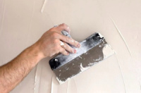 Шпаклівка Поклейка шпалер Фарбування