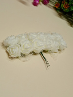 Букет роз из фоамирана в фатине /  2 см / айвори