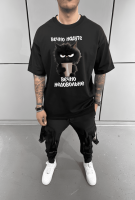 Чорна чоловіча комфортна оверсайз футболка з яскравим дизайном