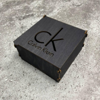 Брендова дерев'яна коробка під ремінь Calvin Klein