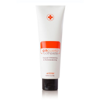 ON GUARD NATURAL WHITENING TOOTHPASTE / «На страже» Отбеливающая зубная паста, 125 гр