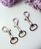 Карабін. Довжина - 6 см. Розмір кільця - 1×2см. Колір - срібло. Ціна за 1 шт
