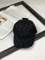 Кепка Louis Vuitton black on black с010