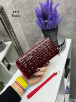 АКЦІЯ! Бордо - жіночий стильний лаковий гаманець на 1 відділення з текстурою під крокодила - 19х9 см (1239)