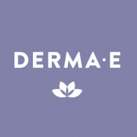 наборы по уходу, рекомендуемые специалистами Derma E ®