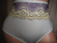 Трусики жіночі GavinkaiQin сірі з чорно-золотим мереживом попереду розмір 3XL (50-52)