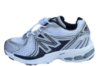 Дитячі кросівки New Balance New Balance 860V2 (26-35)