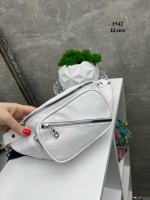 Біла - універсальна, стильна та зручна напоясна сумка (слінг) на три відділення на блискавці (1542)