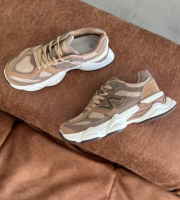 Жіночі кросівки в стилі New Balance