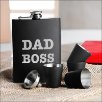 Набор черная фляга с рюмками «Dad boss» , Крафтовая коробка