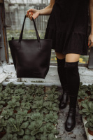 Lucherino 641 ЧОРНА — НАТУРАЛЬНА КОЖА — сумка великого розміру та стриманого дизайну з одним відділенням