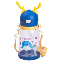 Бутылка для воды детская 550 мл на ремешке бутылочка с трубочкой для спорта и школы Синяя HP-14-44BL