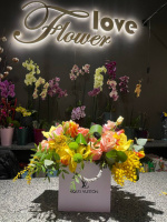 Доставка квітів на Подолі ♥️ Київ, купити, замовити від ⭐ Flower Love ⭐