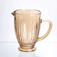 Глечик для напоїв 1.2 л фігурний прозорий ребристий з товстого скла бурштиновий HP-19-243
