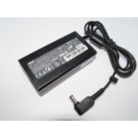 Нові моделі блоків живлення для ноутбуків Acer і HP