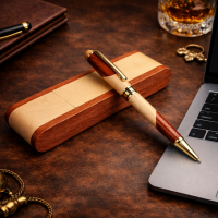 Преміальна дерев’яна ручка з бамбука з футляром