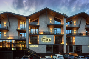 Twins Hotel & Spa