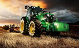 Порівняльний огляд колісних тракторів John Deere