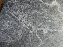 ​Белая ржавчина в горячем цинковании — это дефект или нет?