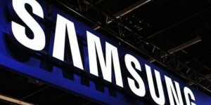 Samsung представила первый безрамочный изогнутый телевизор SUHD TV