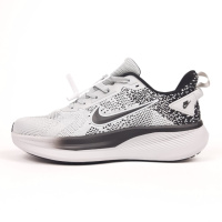 Nike ZOOM світло сірі з чорним