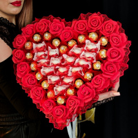 Що подарувати дівчині на День закоханих: ідеї подарунків з ефектом вау