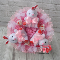 Ніжно рожевий букет з іграшками та цукерками для дівчини чи дівчинки