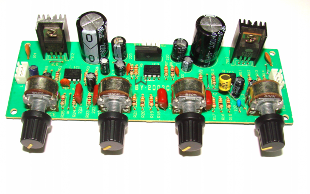 4558 surround circuit